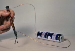 Eletro imã simples, faça em casa.